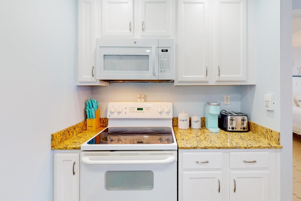 Sterling Reef 1205 Apartment